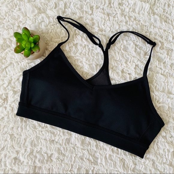 Sport bras 6 pieces - Picture 4 of 8